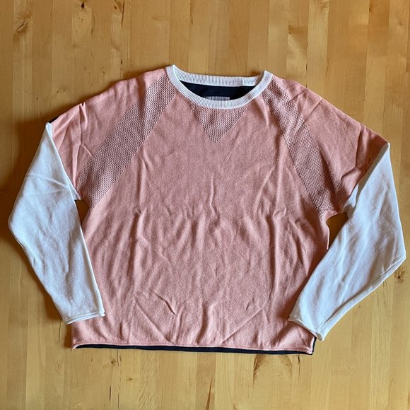 Women's Sweater - Picture 1 of 3